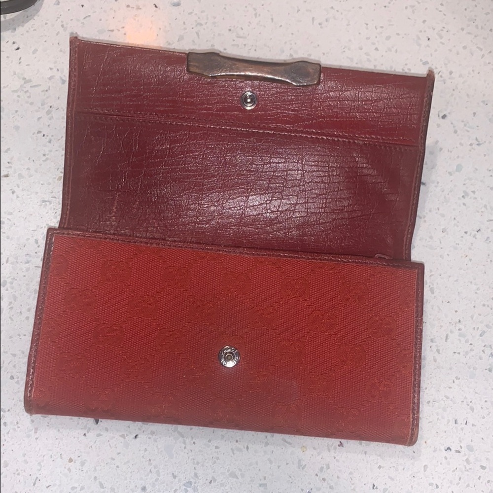 Gucci Red Leather bamboo wallet with silver Hardware - Picture 9 of 10